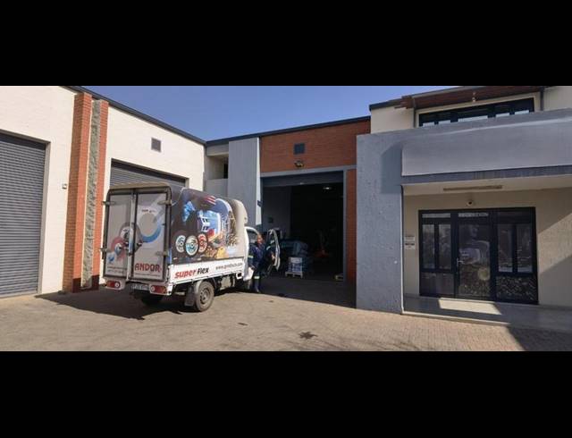 INDUSTRIAL PROPERTY TO RENT IN N4 GATEWAY INDUSTRIAL PARK